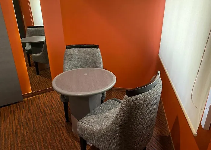 Lua 4* Mexico City